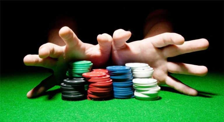 Người chơi Poker dễ gặp nhiều sai lầm khiến kết quả không như mong đợi