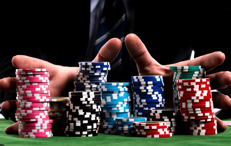 Lầm tưởng chơi Poker với yếu tố may mắn